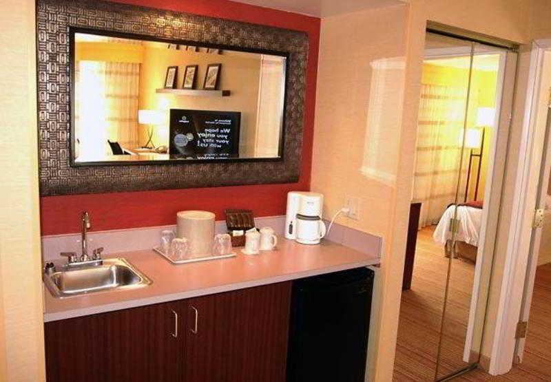 Courtyard By Marriott Traverse City Kültér fotó