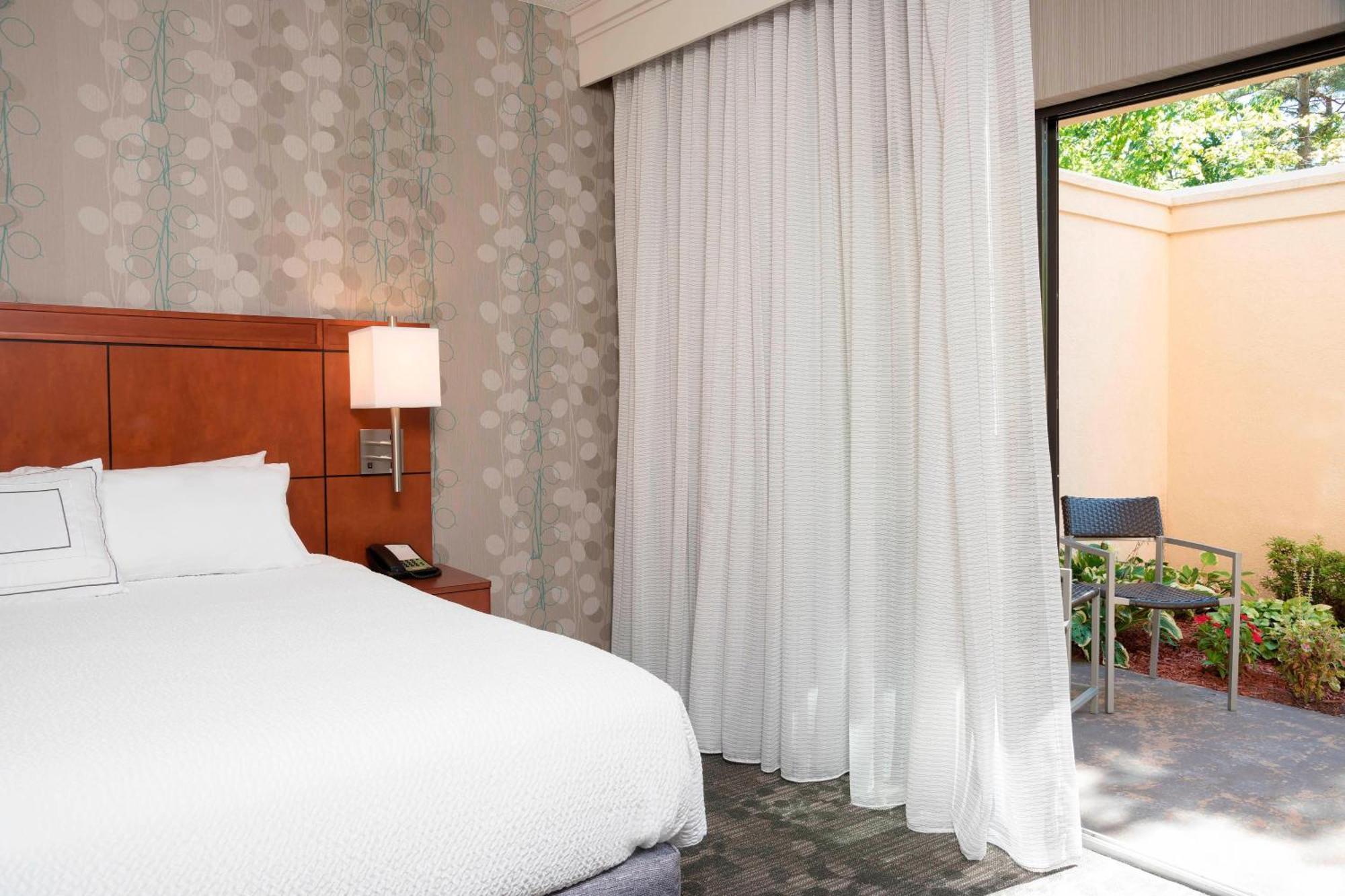 Courtyard By Marriott Traverse City Kültér fotó